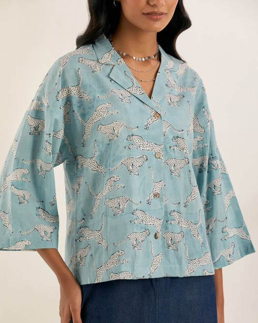 Flying Cutie- Notched collar shirt
