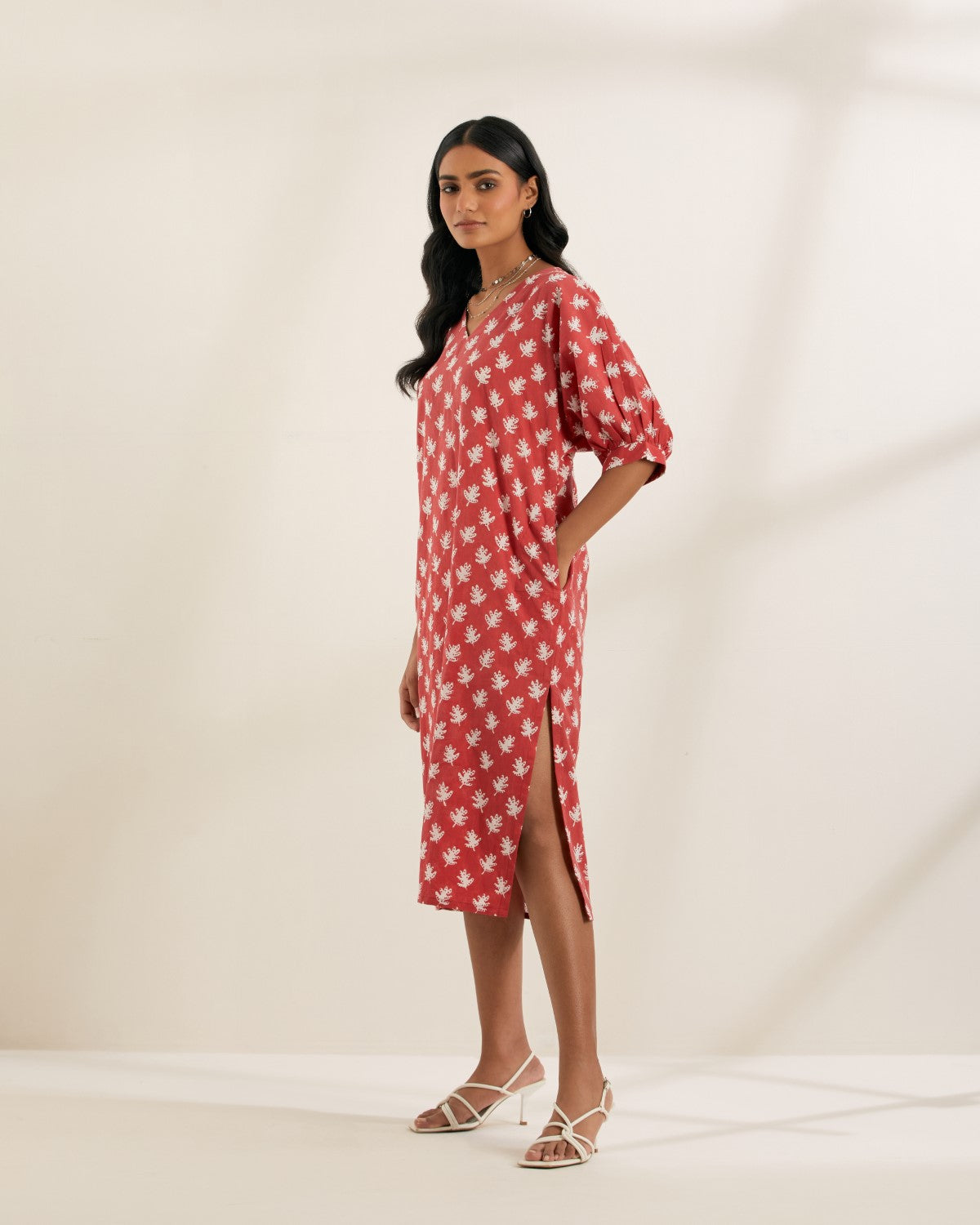 BERRY- Relaxed tunic with side slits