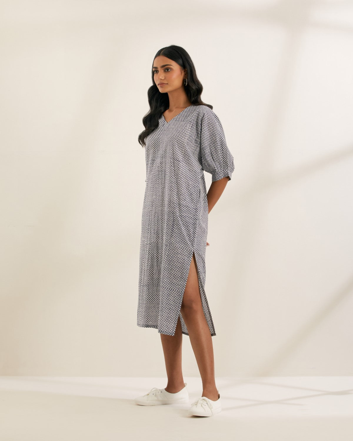 Checkmate- Relaxed tunic with side slits