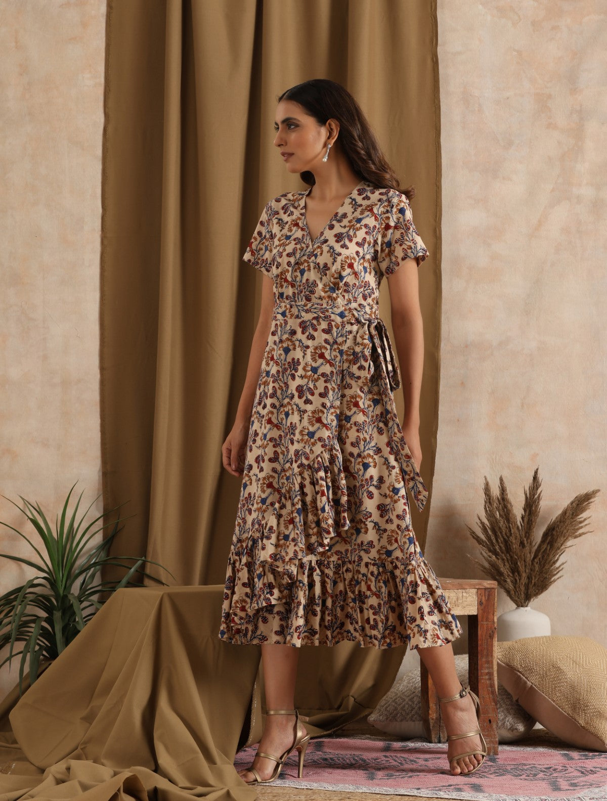 Sadabahar- Wrap dress with frills
