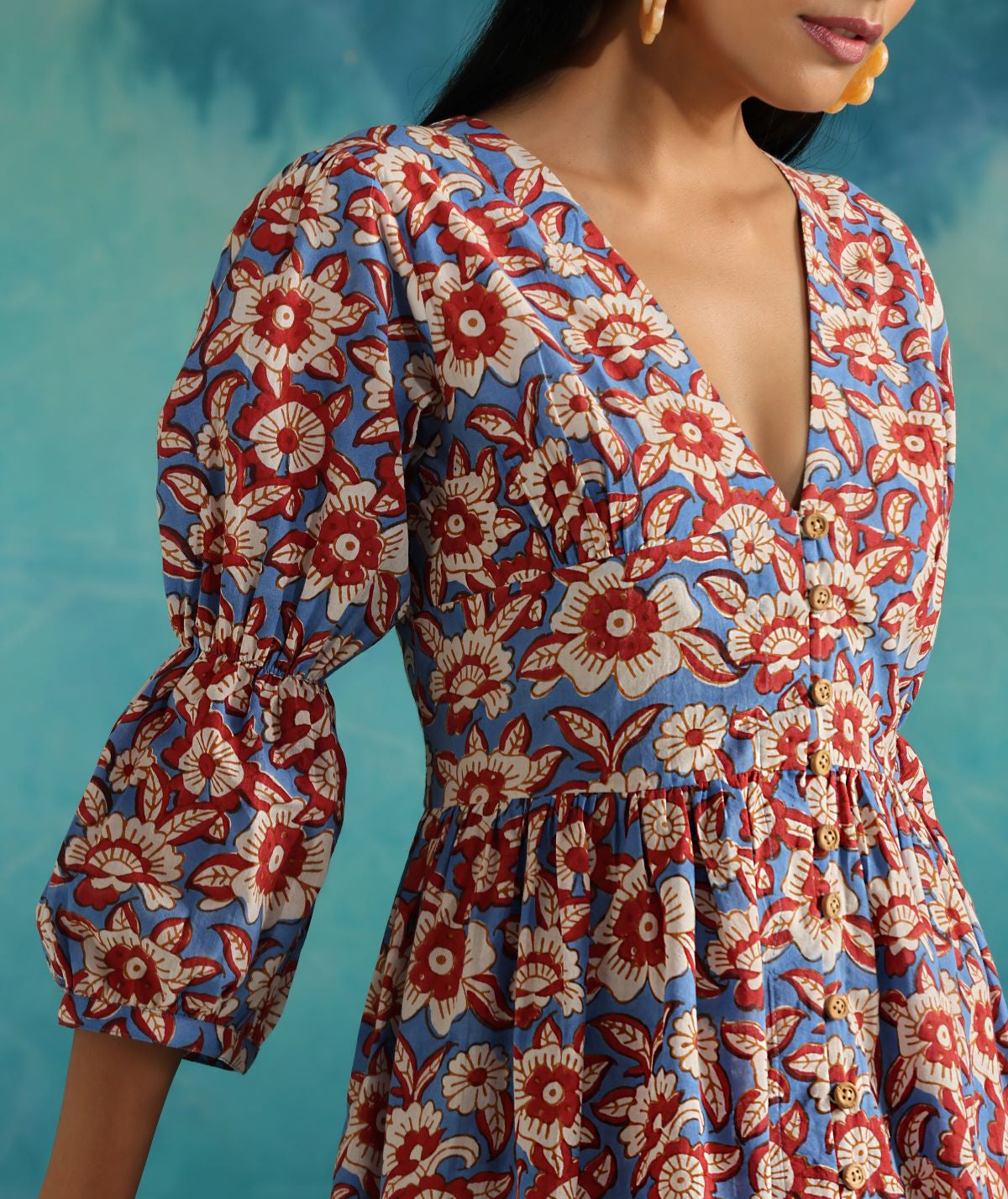 Floral fields- Deep neck floral dress with flouncy sleeves