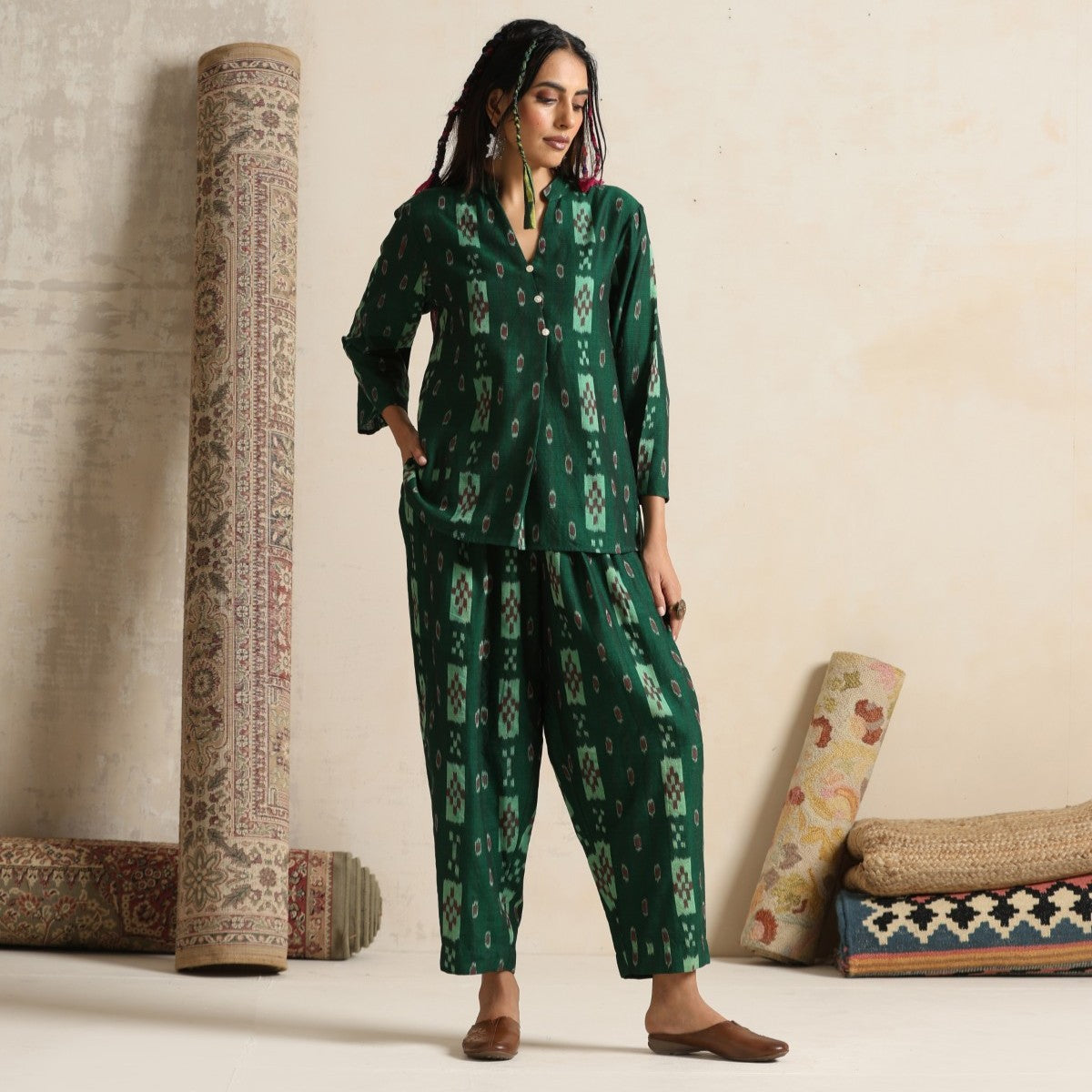 Khayaal- Green ikat coord set