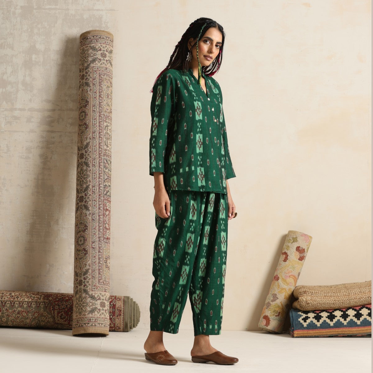 Khayaal- Green ikat coord set