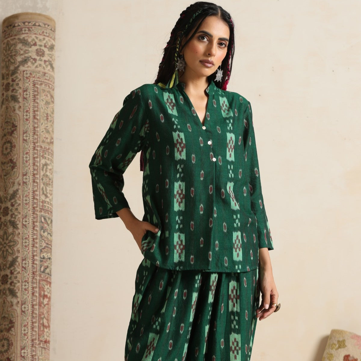 Khayaal- Green ikat coord set