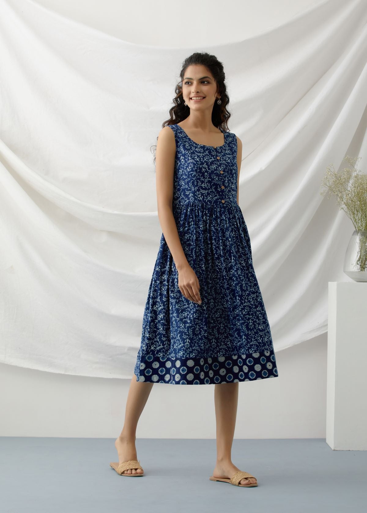 Bagh - Indigo floral print dress with contrasting back