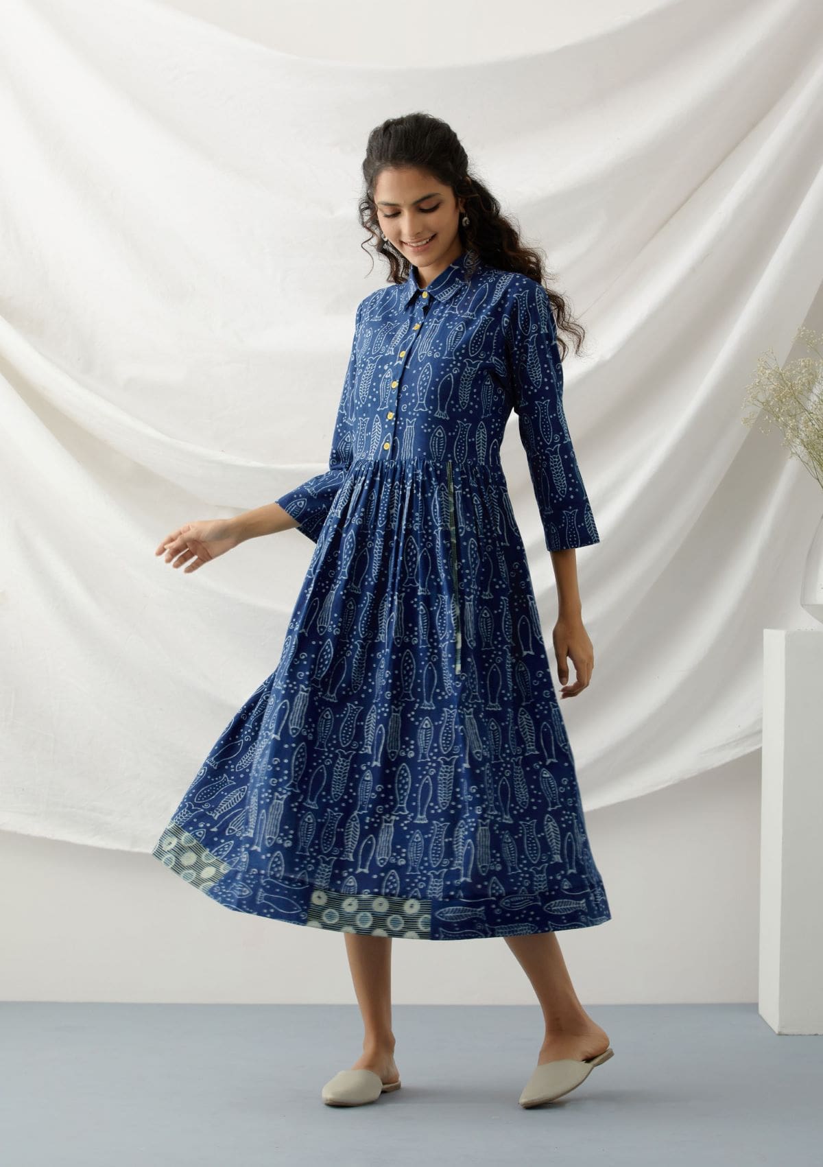 Nemo- Indigo fish print dress L Nemo- Indigo fish print dress L