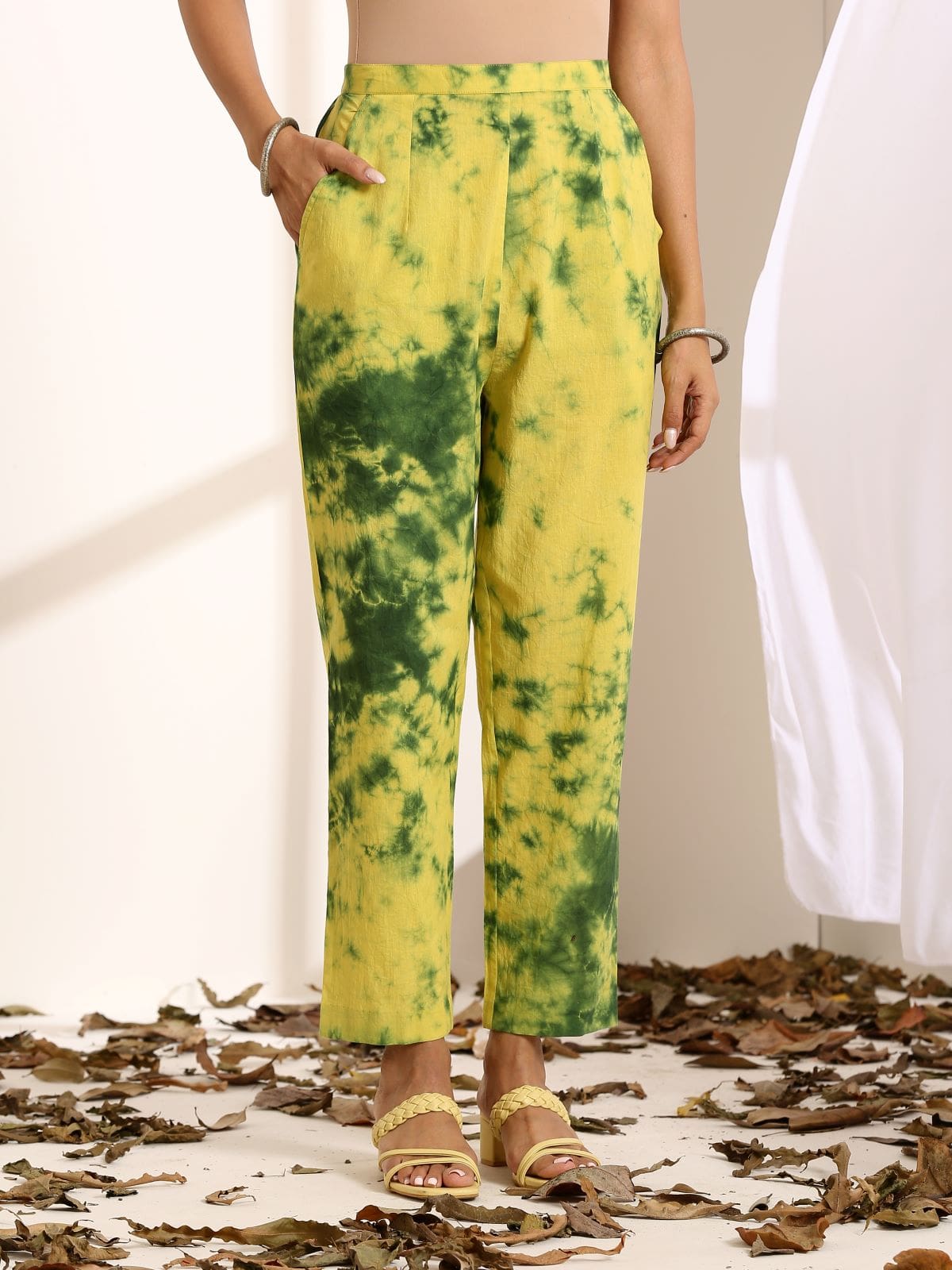 Green floral kurta set- SAMPLE SALE