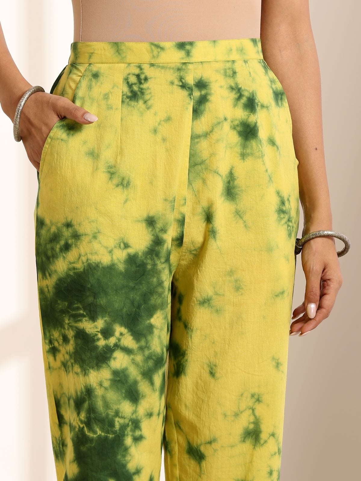 Green floral kurta set- SAMPLE SALE