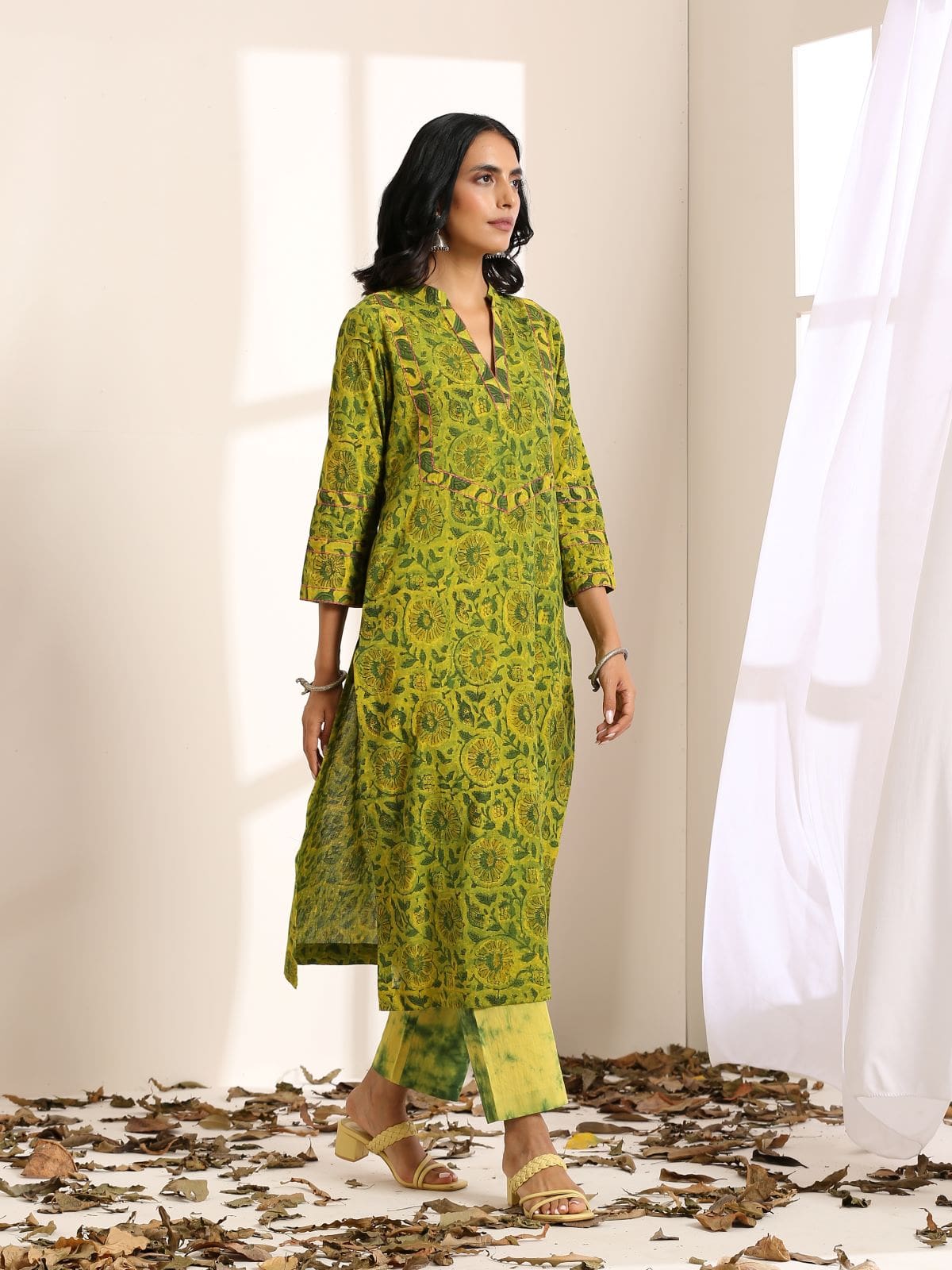 Green floral kurta set- SAMPLE SALE