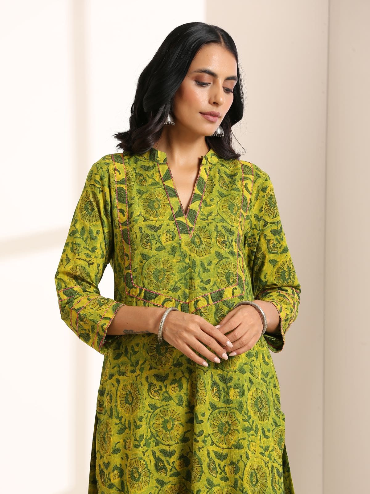 Green floral kurta set- SAMPLE SALE