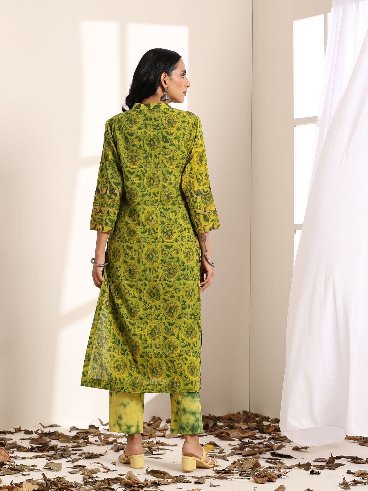 Green floral kurta set- SAMPLE SALE