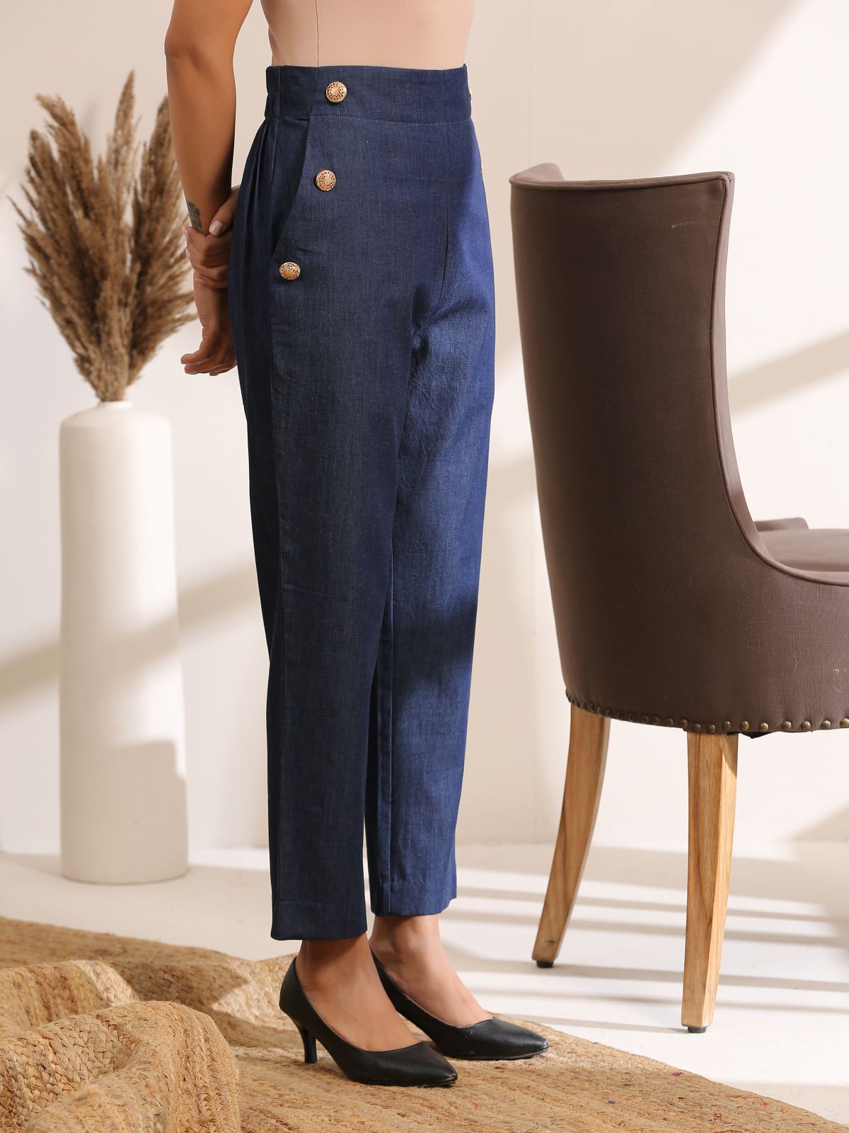 Basic - Dark denim straight fit pants with gold buttons