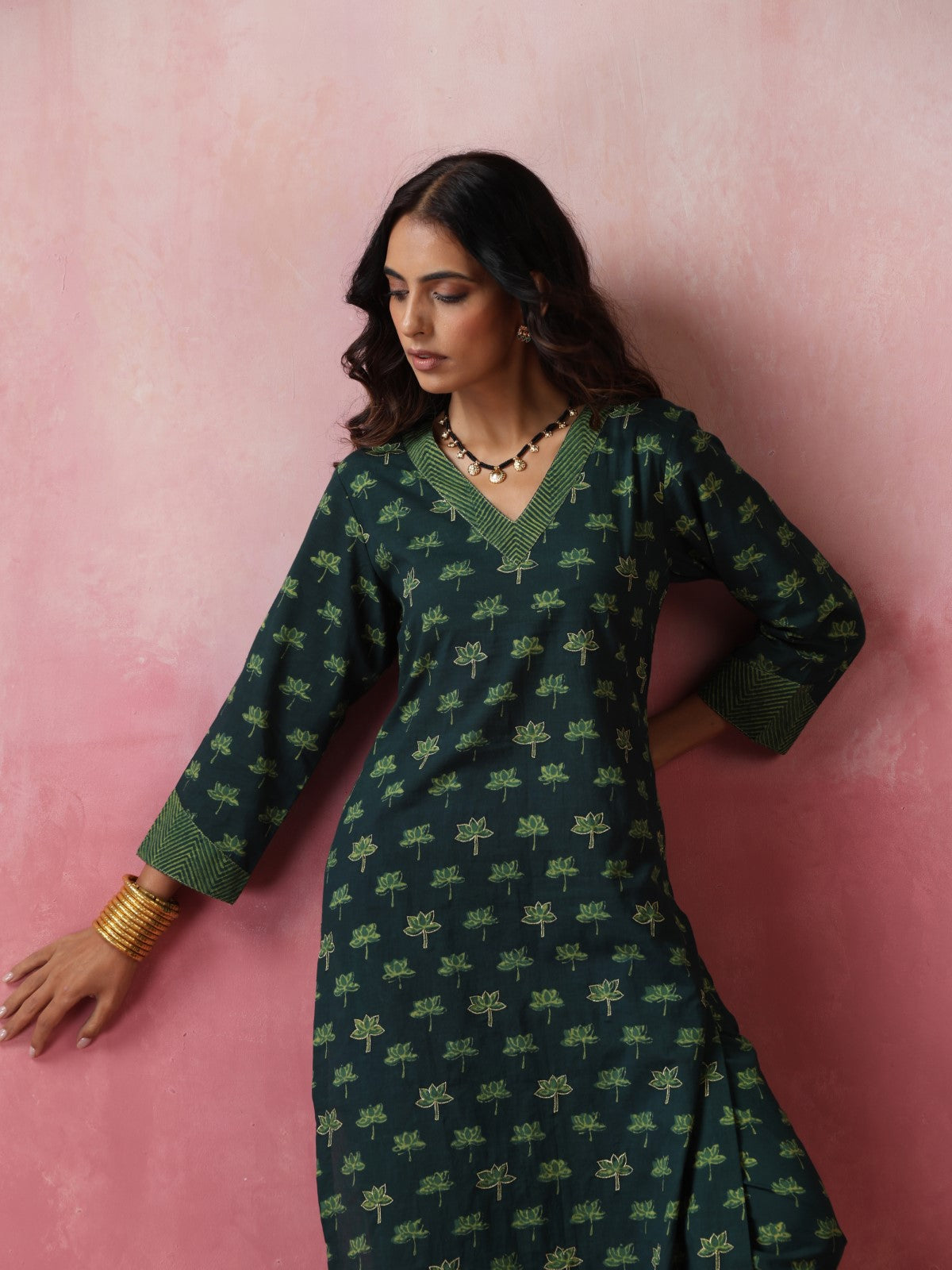 Sheesham - Kurta with subtle zari and chevron patch detailing