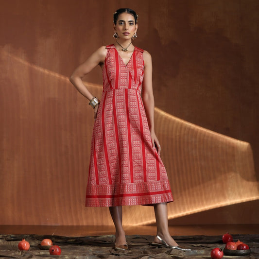 Shahzadi- Red gold sleeveless dress