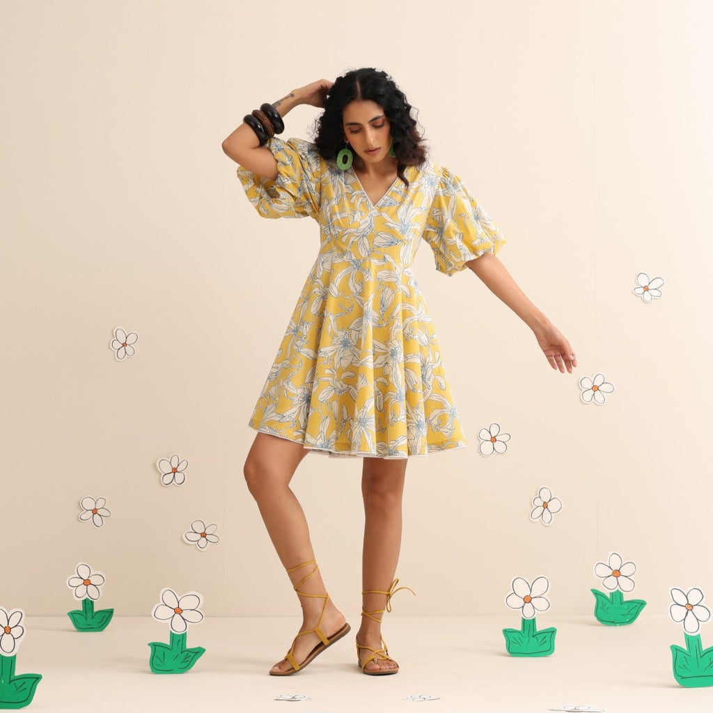 Yellow blossom short dress