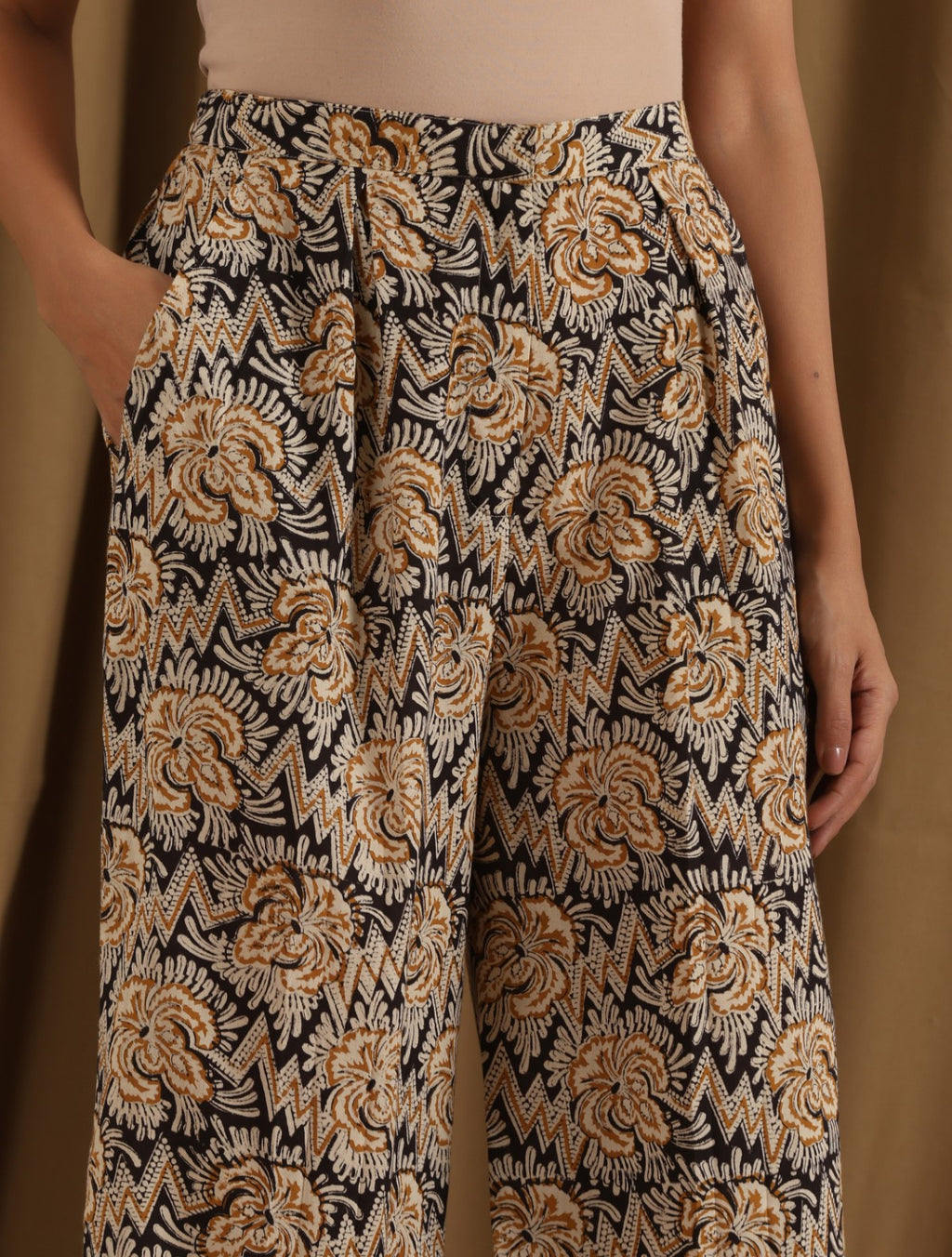 ON SALE- Nasreen- Black mustard abstract coord set