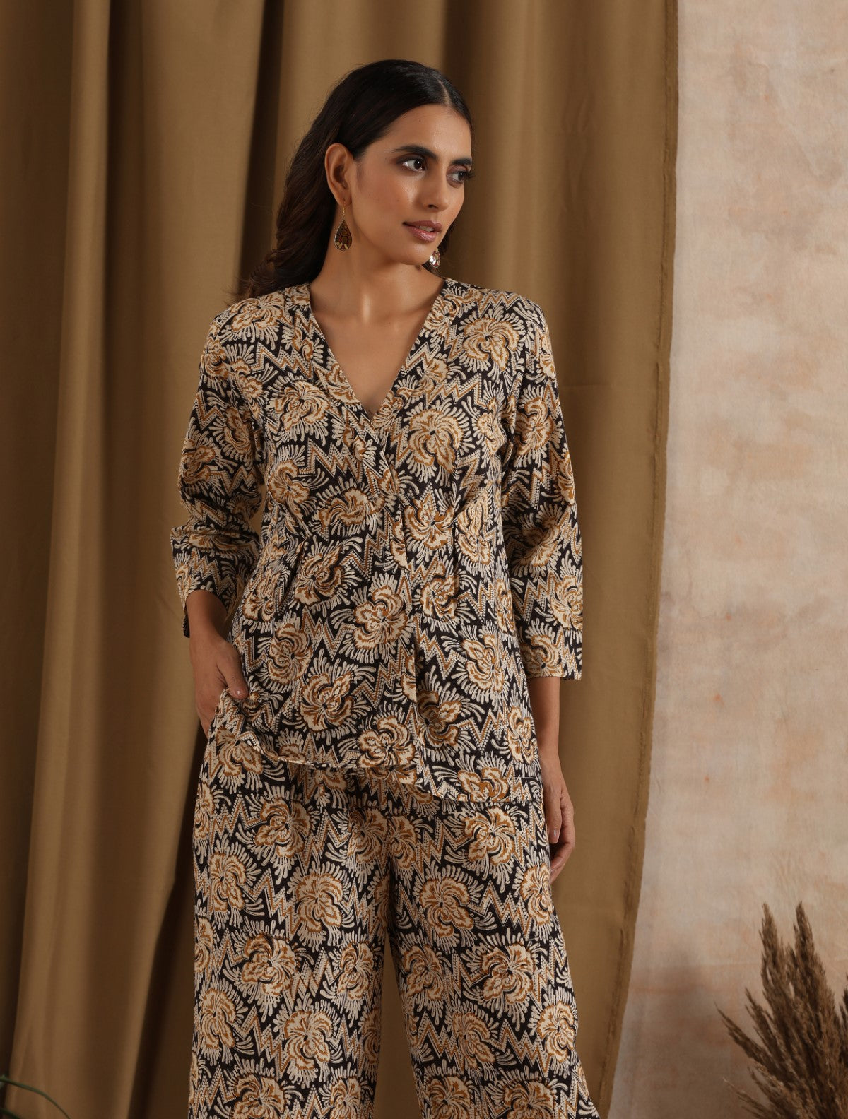ON SALE- Nasreen- Black mustard abstract coord set