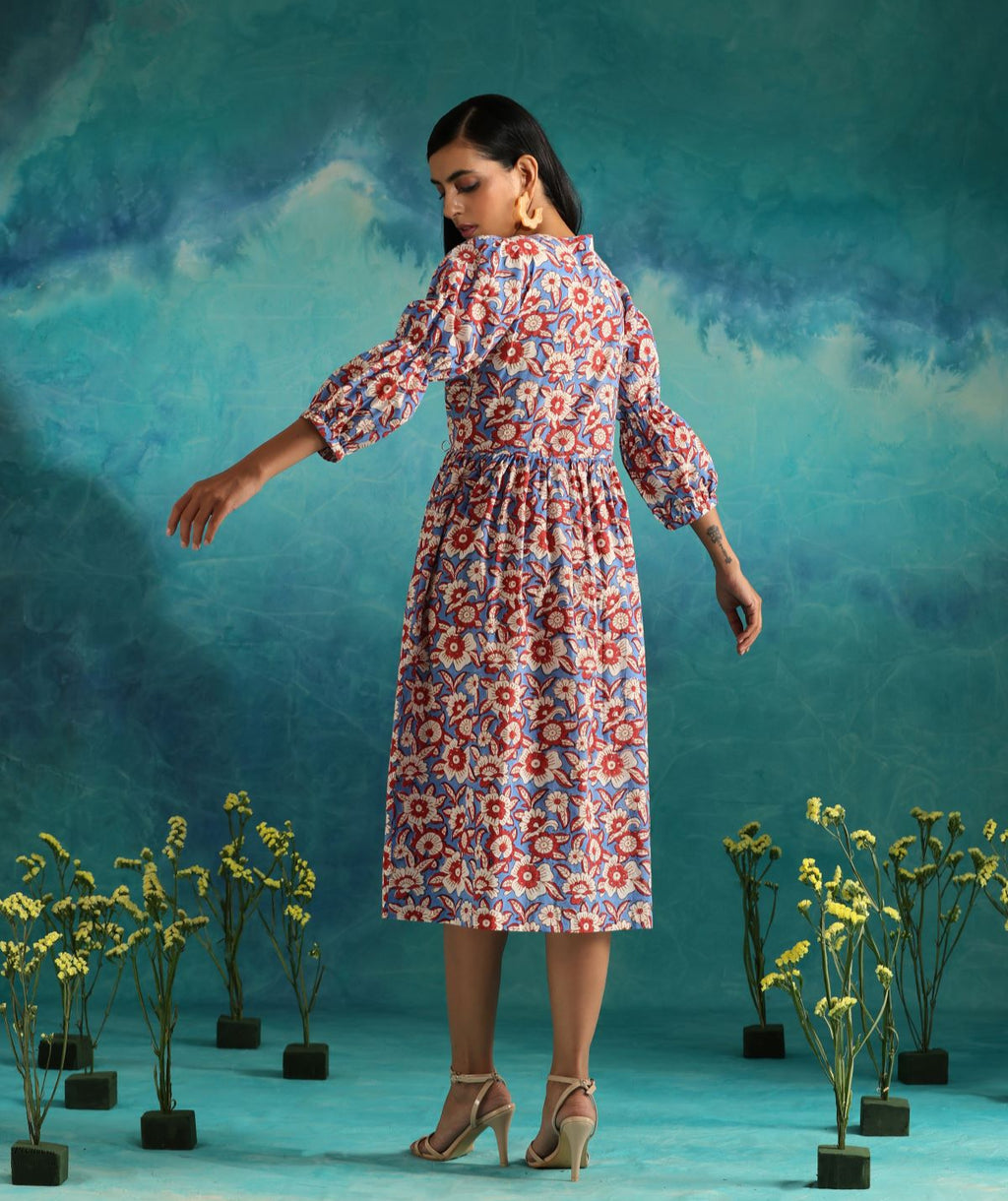Floral fields- Deep neck floral dress with flouncy sleeves