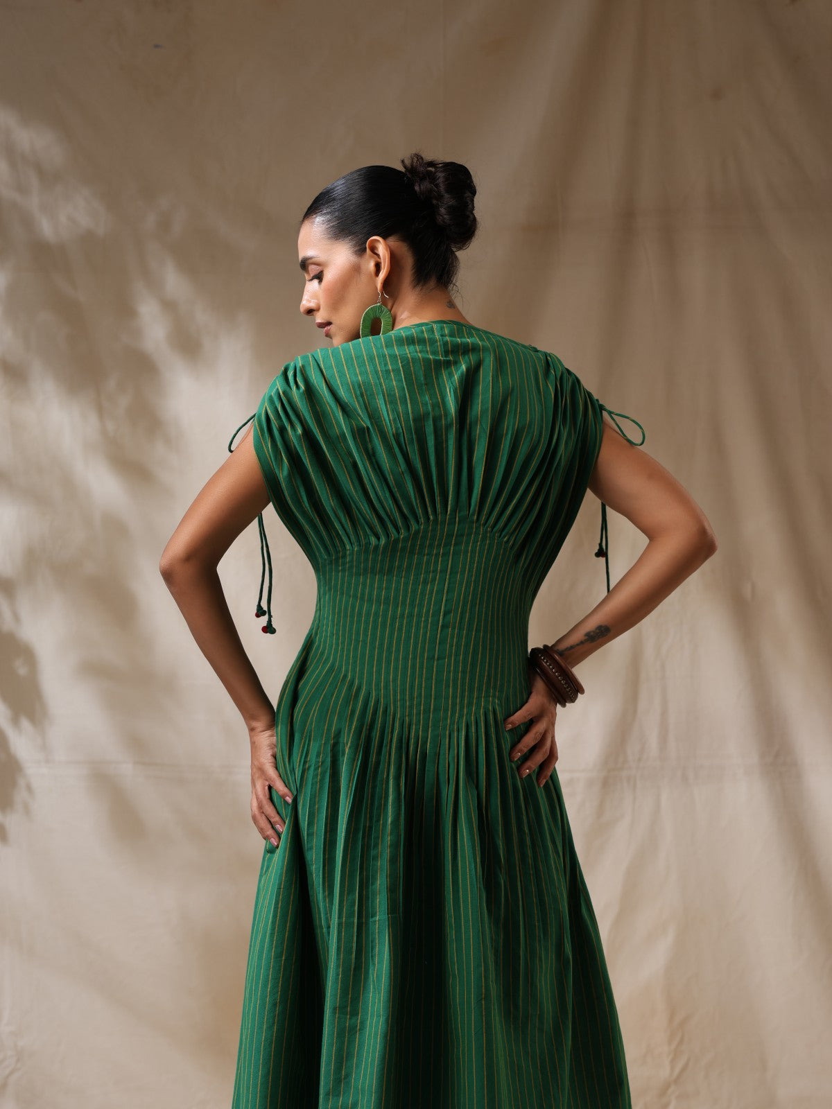Kairi - Green striped front pleated dress