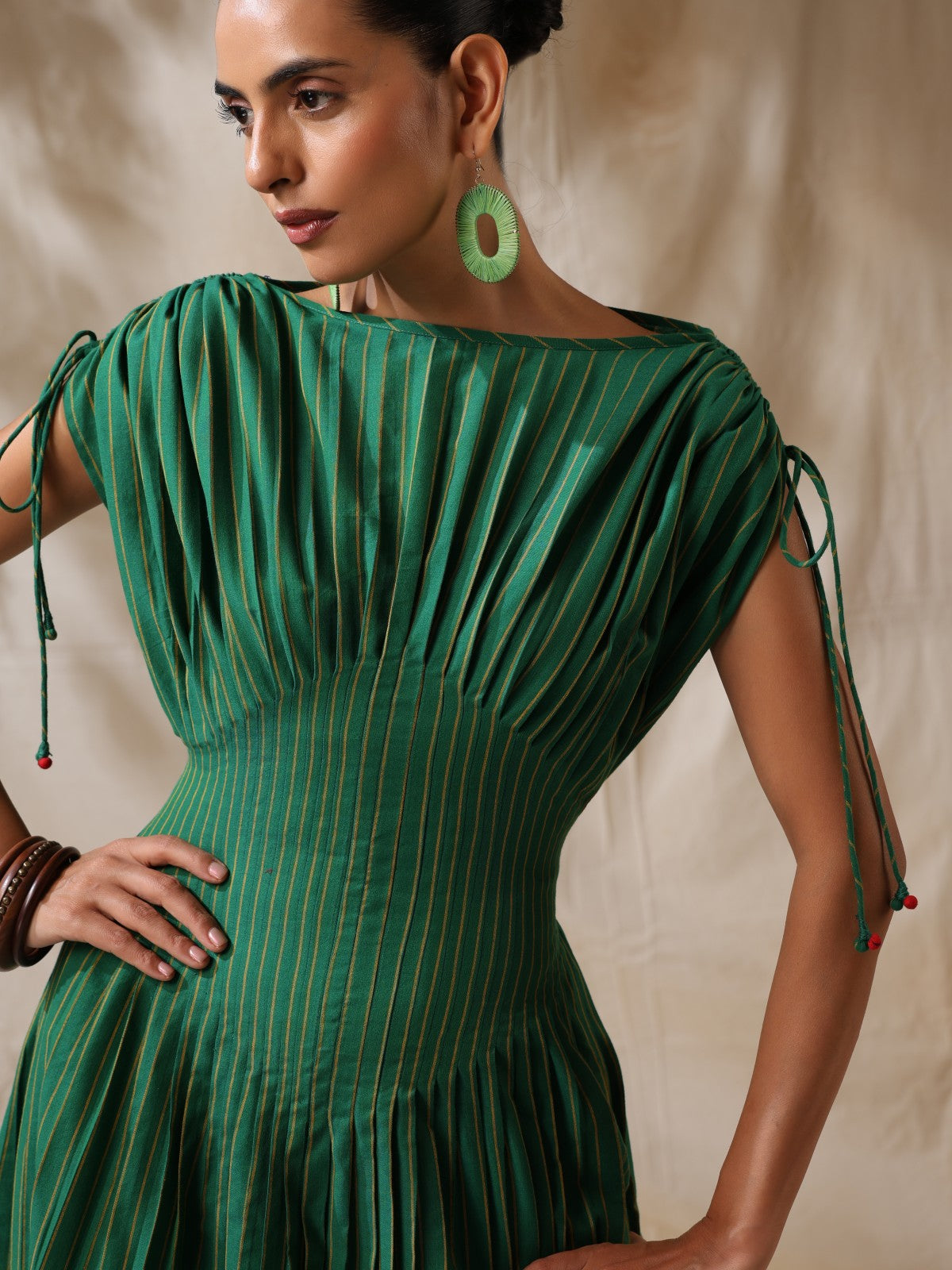 Kairi - Green striped front pleated dress