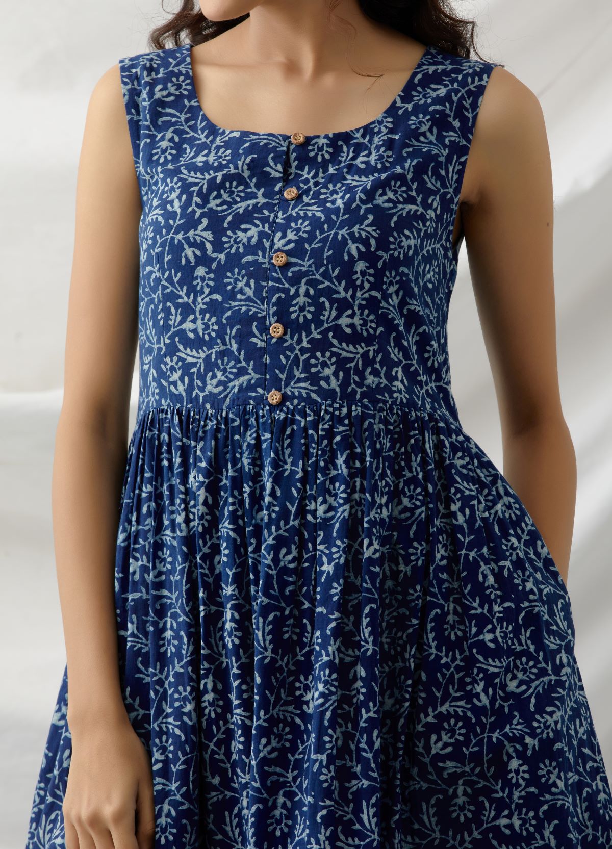 Bagh - Indigo floral print dress with contrasting back