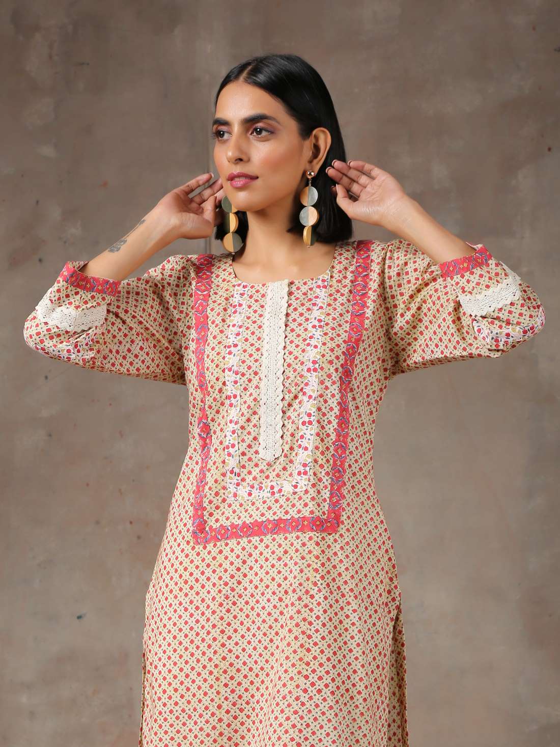 Floral printed kurta with double border yoke and cream textured pants - Label Raasleela