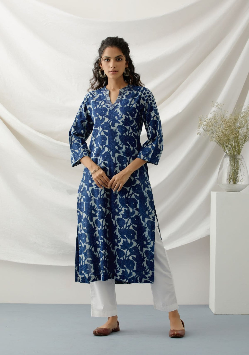 ON SALE- Bageecha- Indigo floral jaal kurta