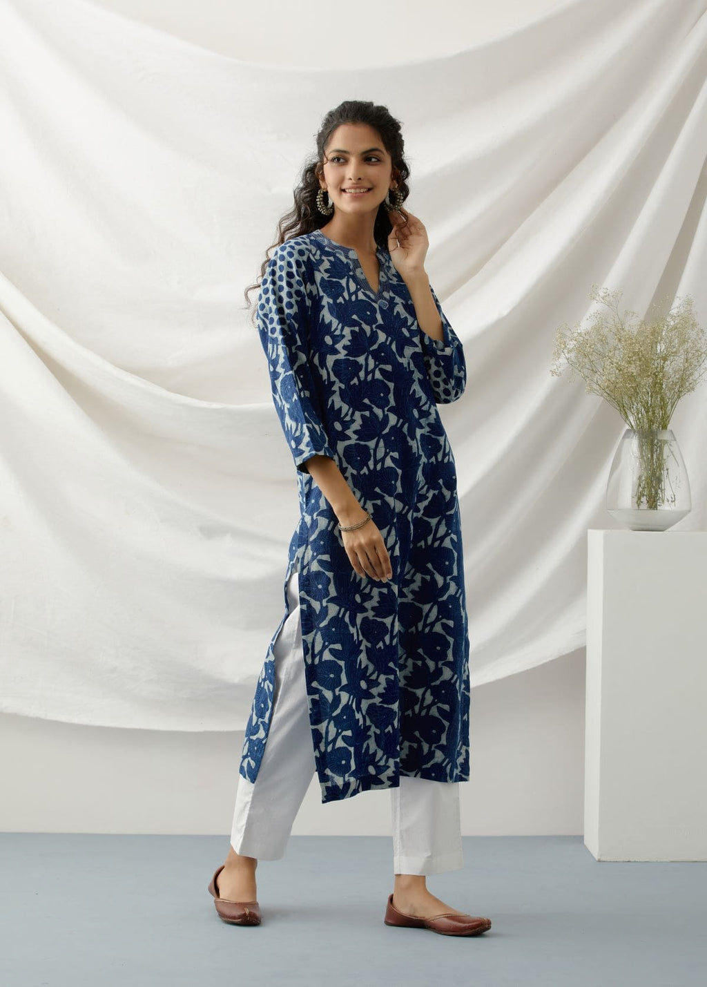 ON SALE- Bageecha- Indigo floral jaal kurta