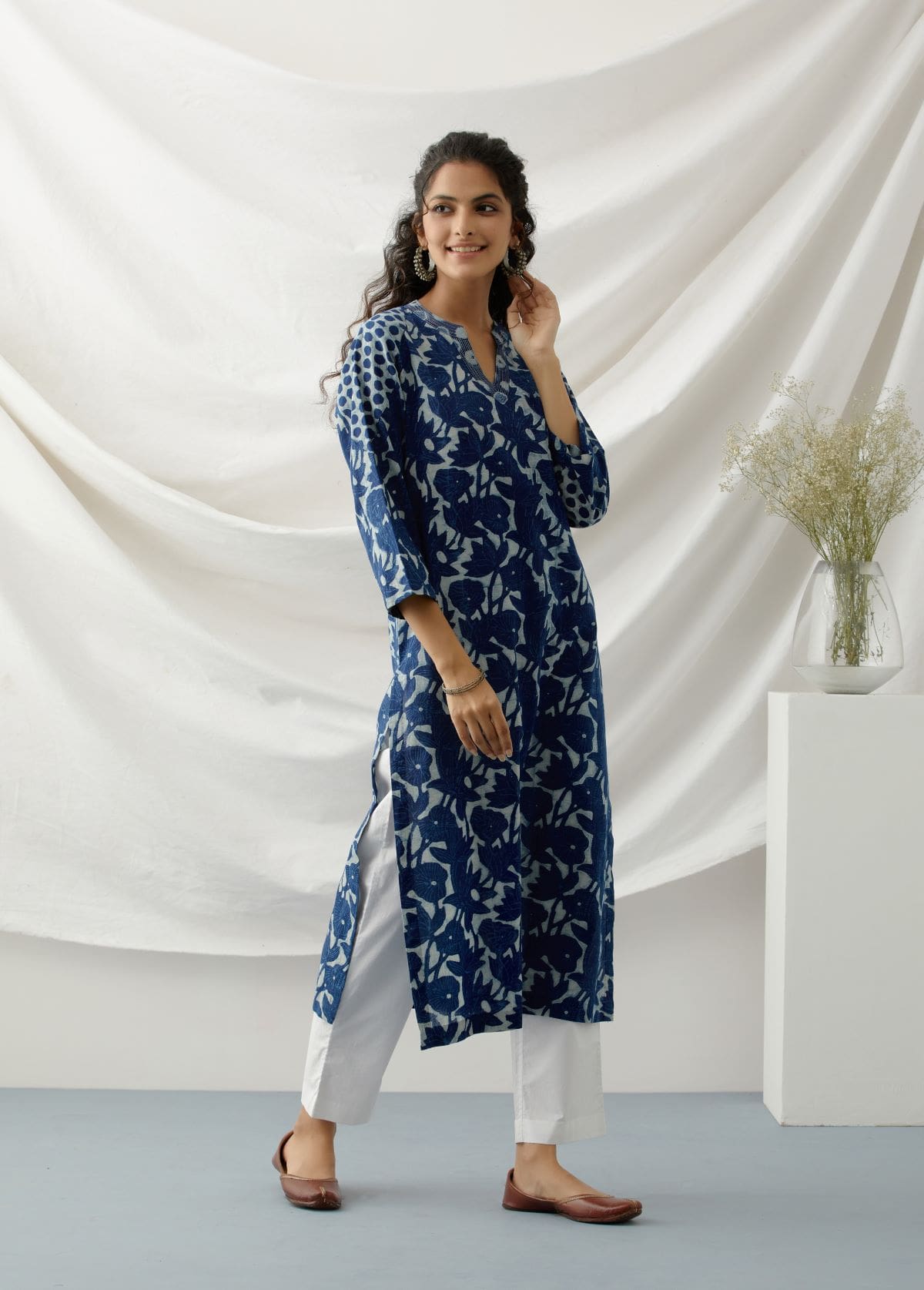 ON SALE- Bageecha- Indigo floral jaal kurta