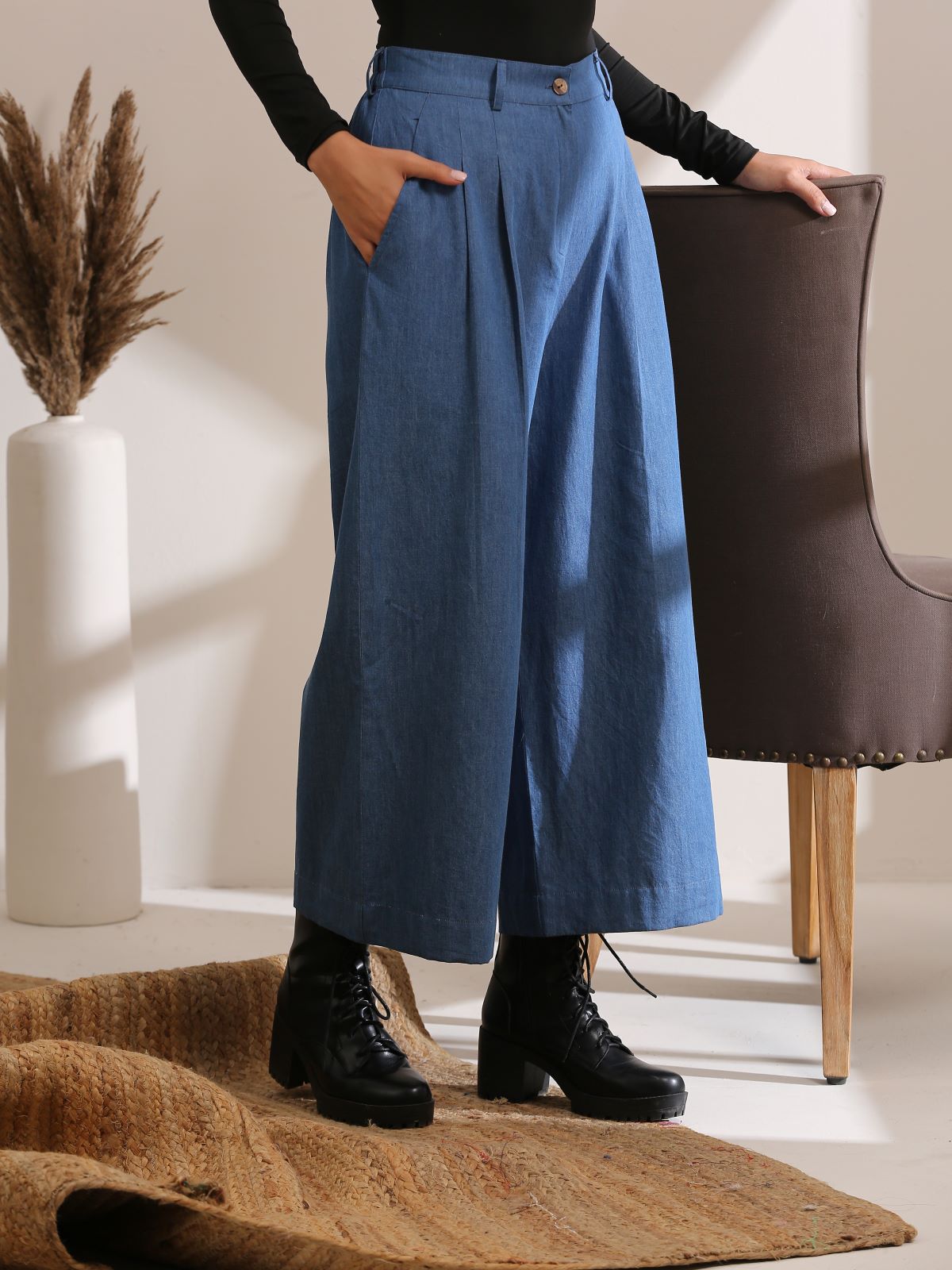 Basics - Denim trousers in light blue